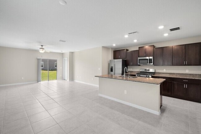Foto del edificio - LIKE NEW Home For Rent in Belmont!