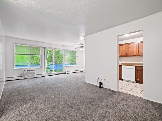 Interior Photo - Mystic Creek Apartments