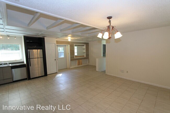 Foto del edificio - 3 br, 2 bath House - 516 W. Garrison Ave.