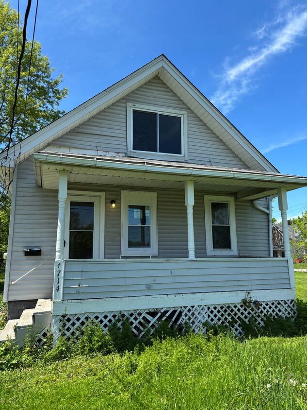 Foto principal - Section 8 Accepted! 3br 2-Story House