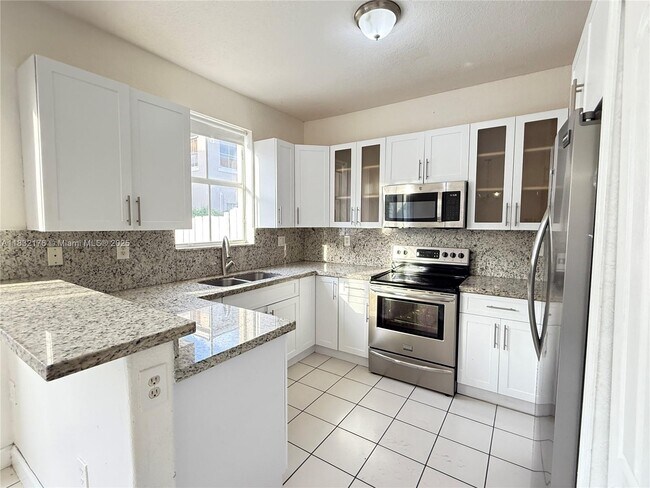 Foto del edificio - 15131 SW 23rd Ln