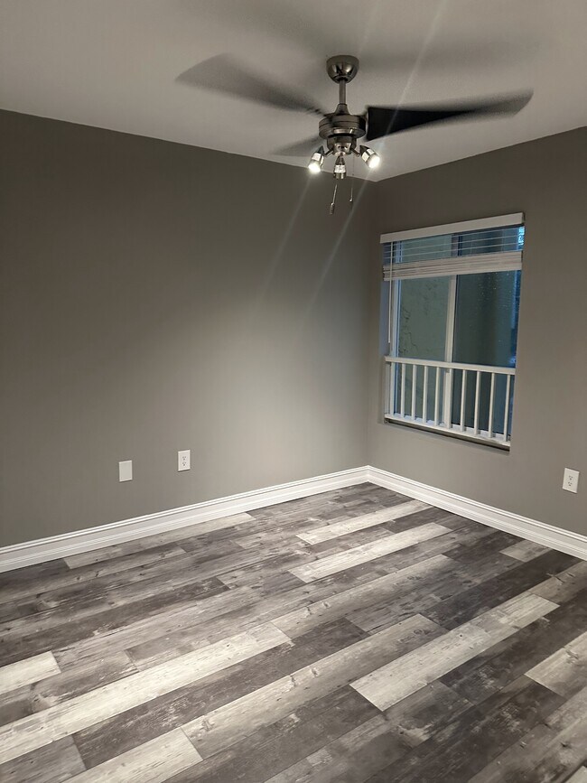 Foto del edificio - 2371 NW 33rd St
