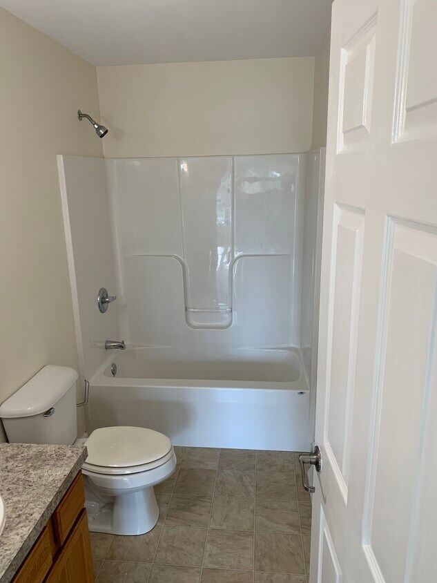 4176 S Center St Unit 1, Horseheads, NY 14845 Apartments in
