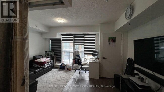 Building Photo - 1 Falaise Rd