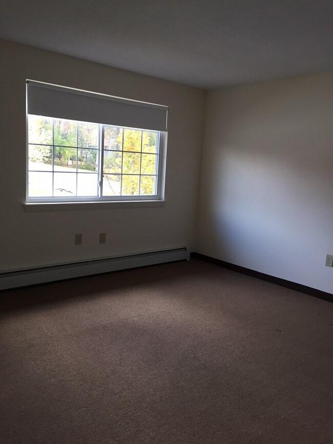 15 Regency Manor, Rutland, VT 05701 Townhouse for Rent in Rutland, VT