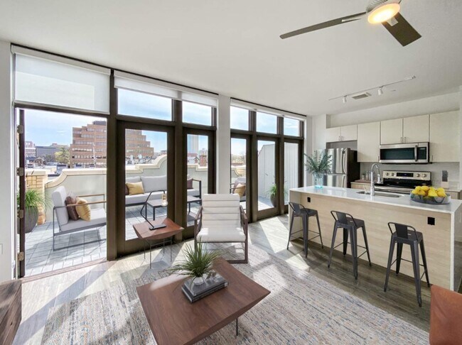 Foto del edificio - Exhibit A2 Furnished Luxury Apartments
