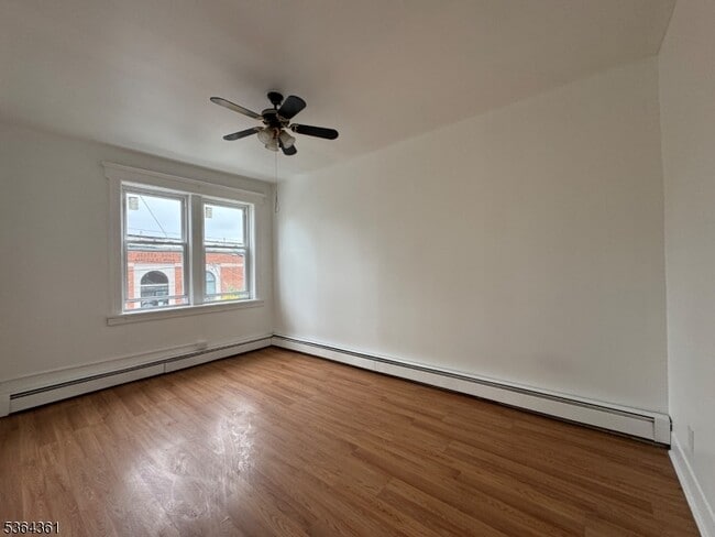 Building Photo - 253 Palisade Ave