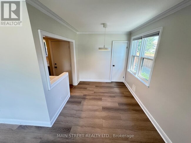 Building Photo - 50 MONKSWOOD Crescent