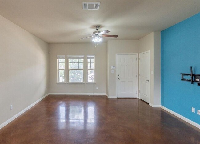 Building Photo - 4515 Esper Ln