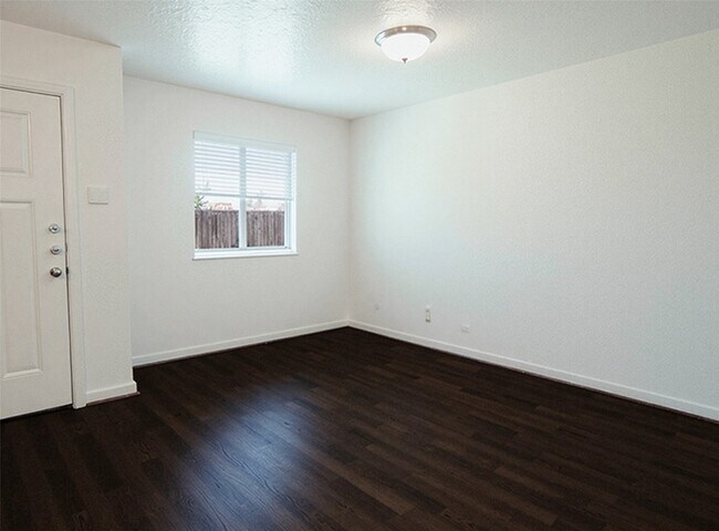 Foto del edificio - 21155 Gosling Rd