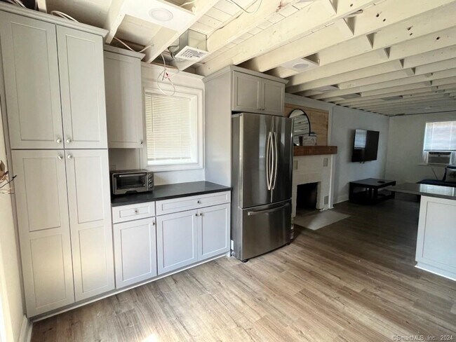 Foto del edificio - 26 Taylor Ave