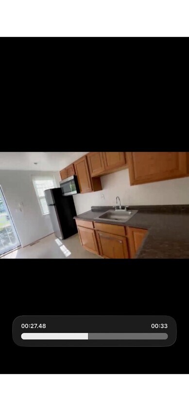 Foto del edificio - 2540 Francis St