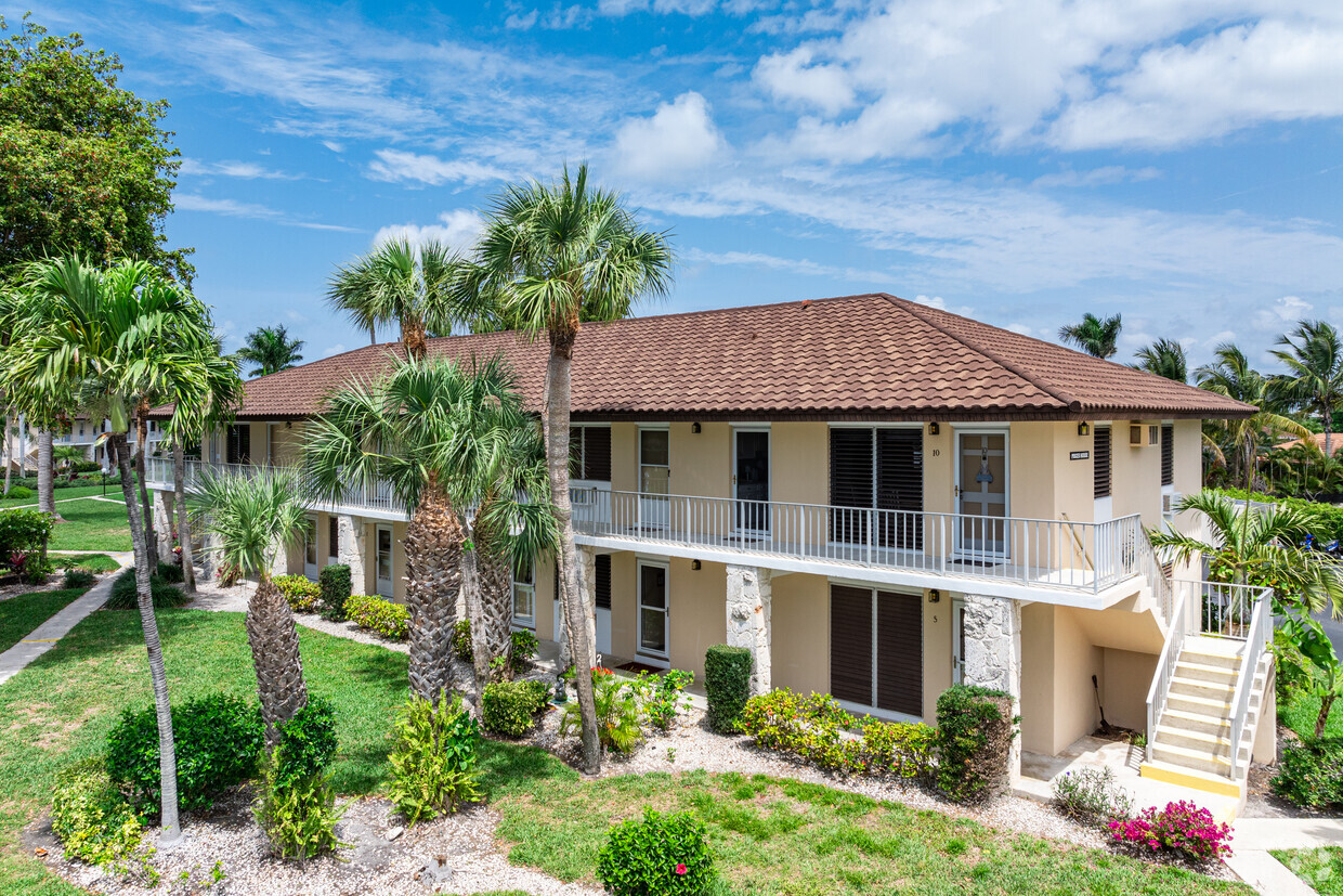 167 N Collier Blvd - Aquarius Apartments of Marco Island