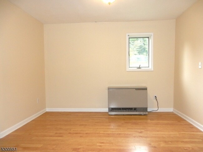 Foto del edificio - 215 Main St