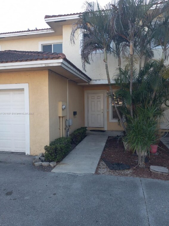 Primary Photo - 2773 NW 13th St