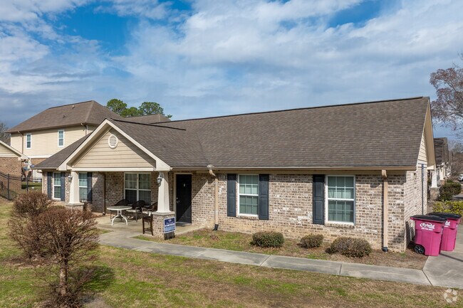 Exterior alternativo - Tifton Estates