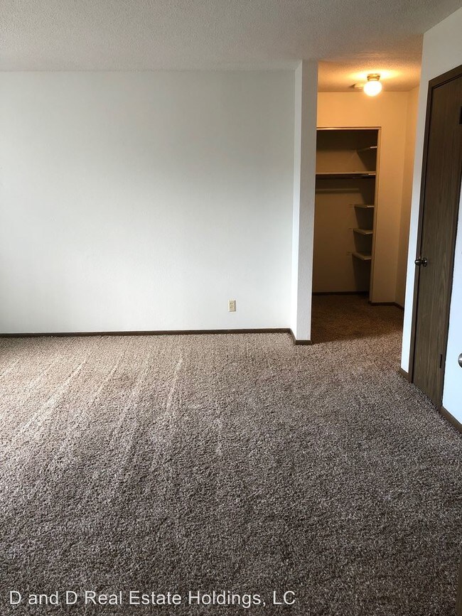 Foto del edificio - 4571 Vasey Ave