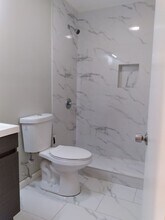 Building Photo - 5 Elberon Pl