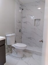 Building Photo - 5 Elberon Pl