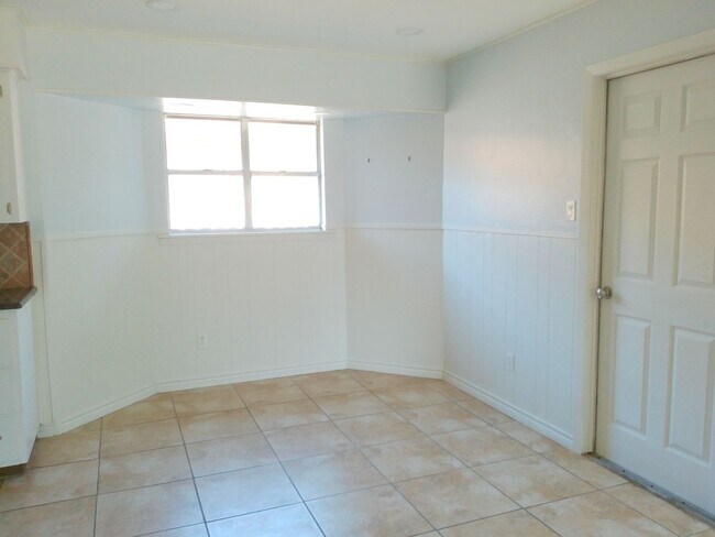 Building Photo - 1822 Volga Dr