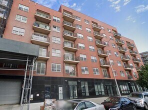 Building Photo - 71-66 Parsons Blvd