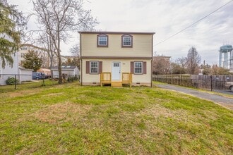 Building Photo - 9202 Douglas St