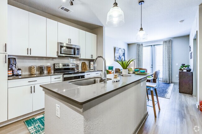 1HAB. 1BA - 667 ft² - Arte St. Pete