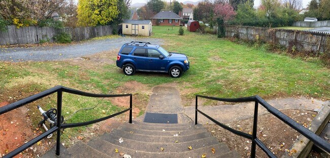 Patio trasero - 4678 Fort Ave