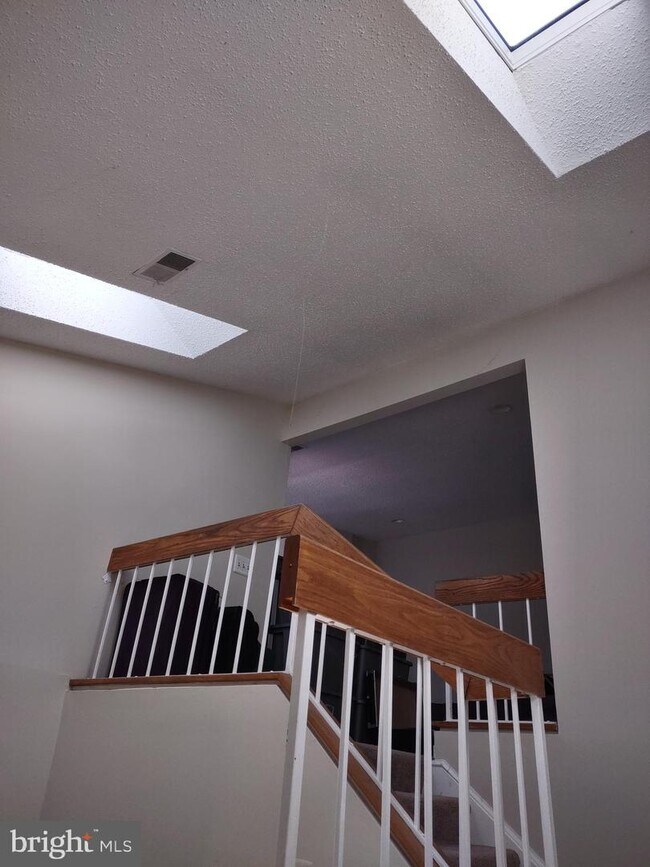 Building Photo - 11037 Villaridge Ct