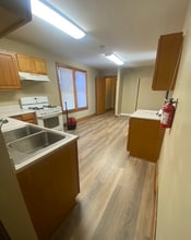 Building Photo - 1422 N Girard Ave
