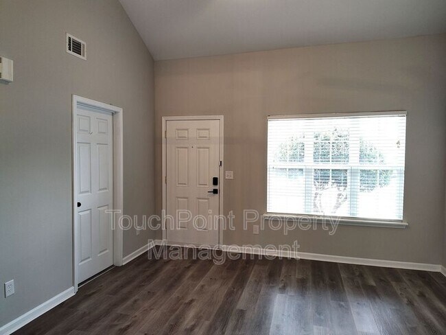 Foto del edificio - 7383 Sun Dance Dr