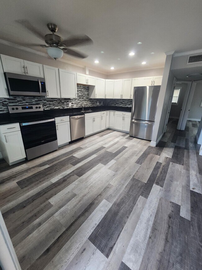 Kitchen - 721 1st St