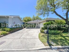 Building Photo - 1957 Rancho Verde Cir E