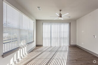 3BR, 2BA - 1,415SF - The Reserve at Shoe Creek