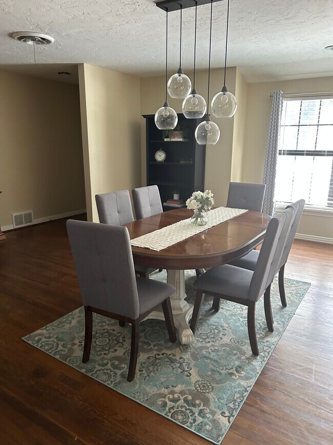 Foto del edificio - 3644 W Seminary Dr