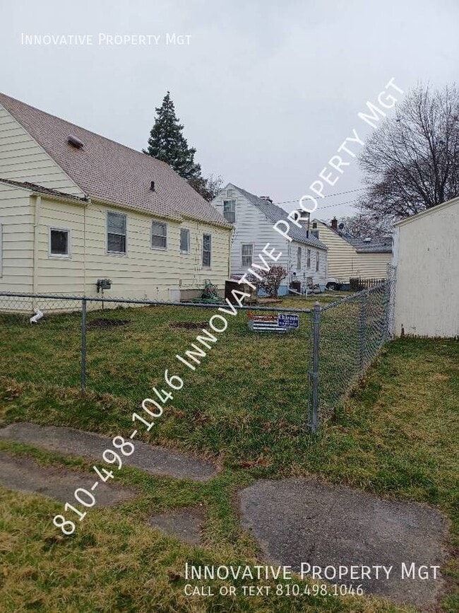 Building Photo - 2413 Mountain Ave