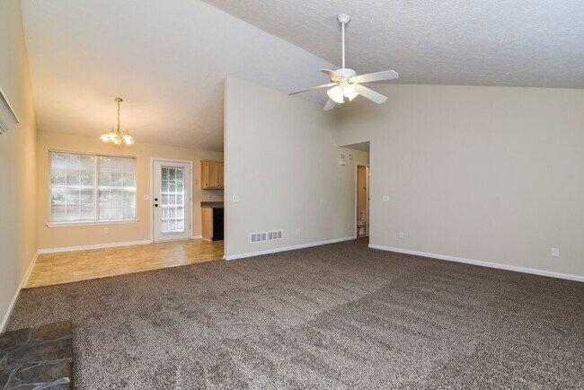 Foto del edificio - 9670 Crestview Terrace