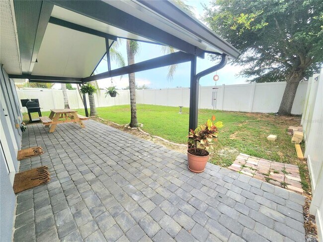 Foto del edificio - 218 Haversham Way