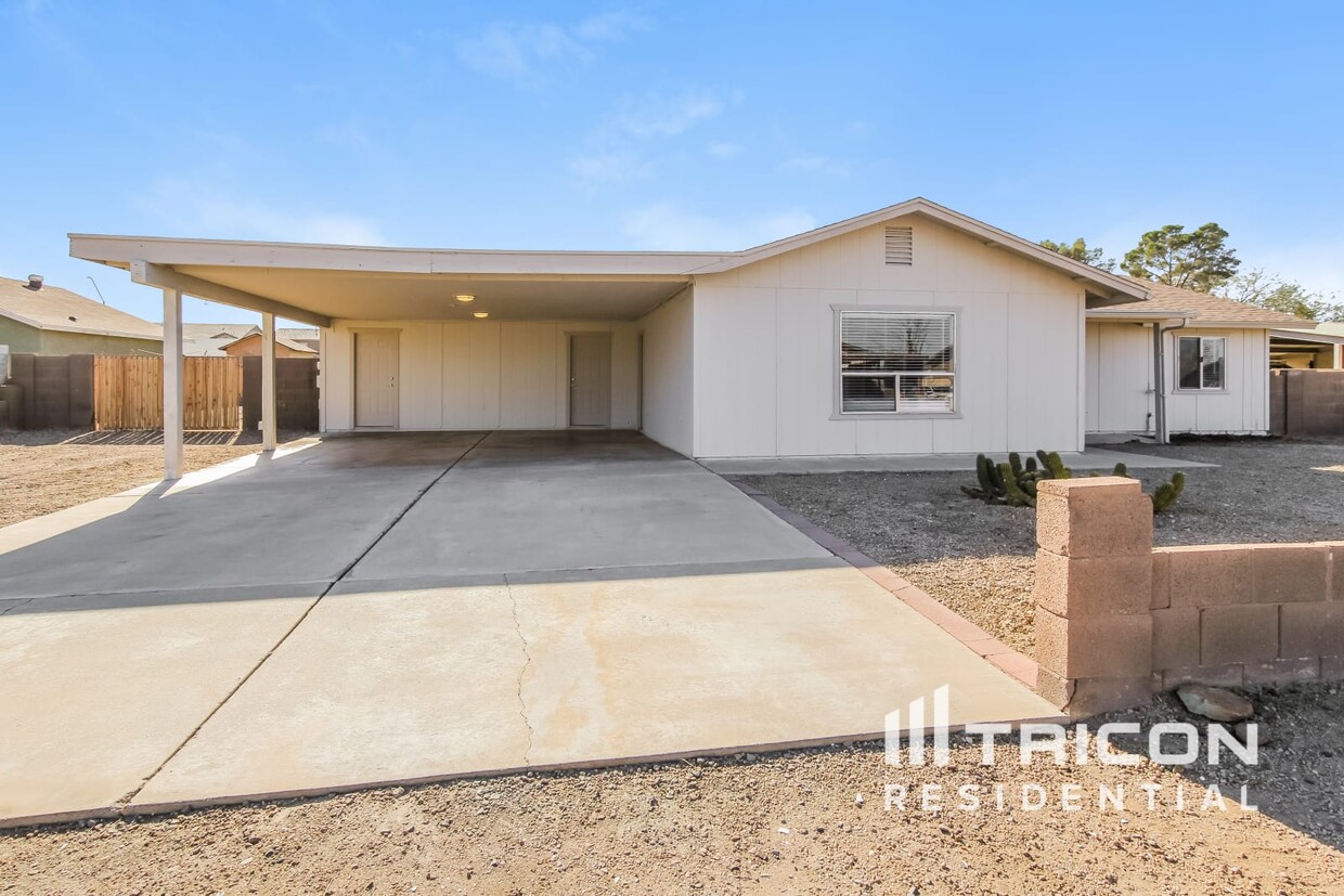 Foto principal - 13313 W Sierra Vista Dr