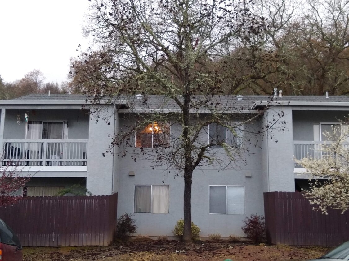 1960 S Dora St Unit C, Ukiah, CA 95482 Apartments in Ukiah, CA