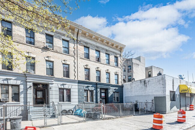 Building Photo - 1277 Lincoln Pl