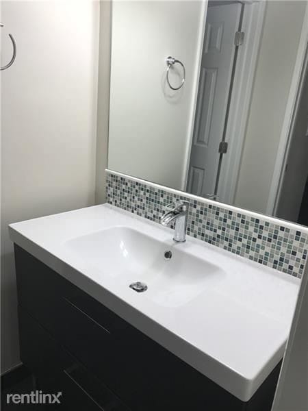 Building Photo - 2 br, 2 bath  - 9420 Tangerine Pl Apt 102B