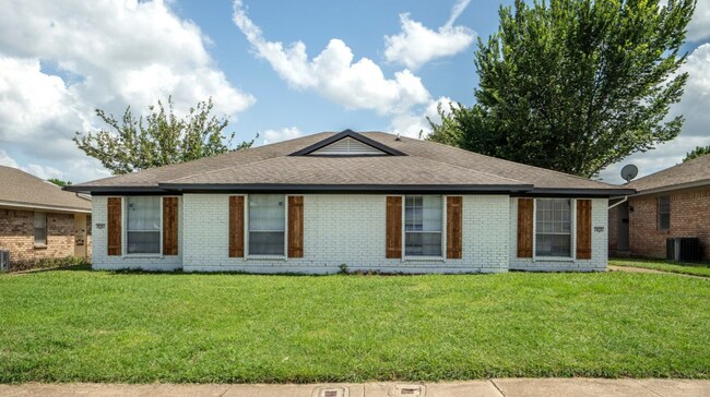 Foto del edificio - Beautifully Remodeled Duplex in Duncanville