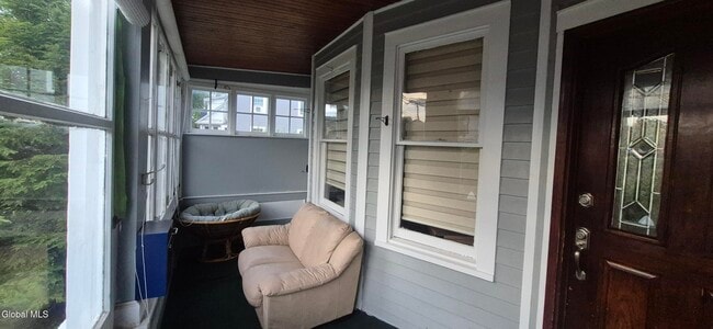 Building Photo - 36 Harris Ave