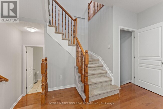 Building Photo - 224 Harthill Way