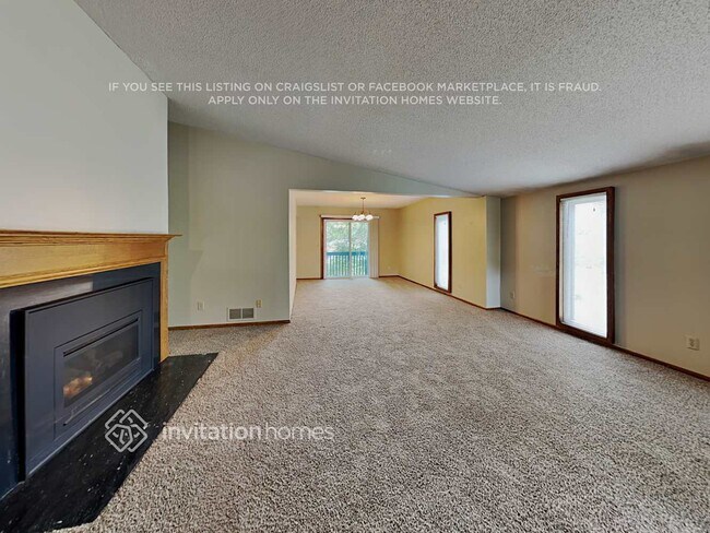 Foto del edificio - 6171 Kerry Ln NE