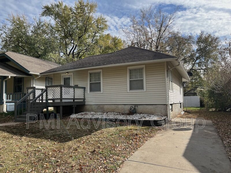 Foto principal - 2217 SW Kenilworth Ct