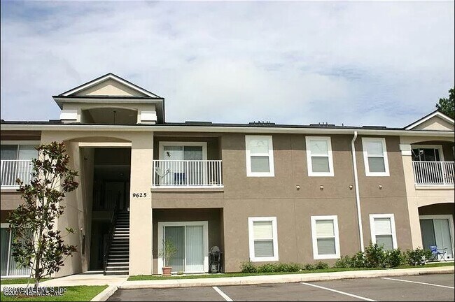 Foto del edificio - 9625 Amarante Way