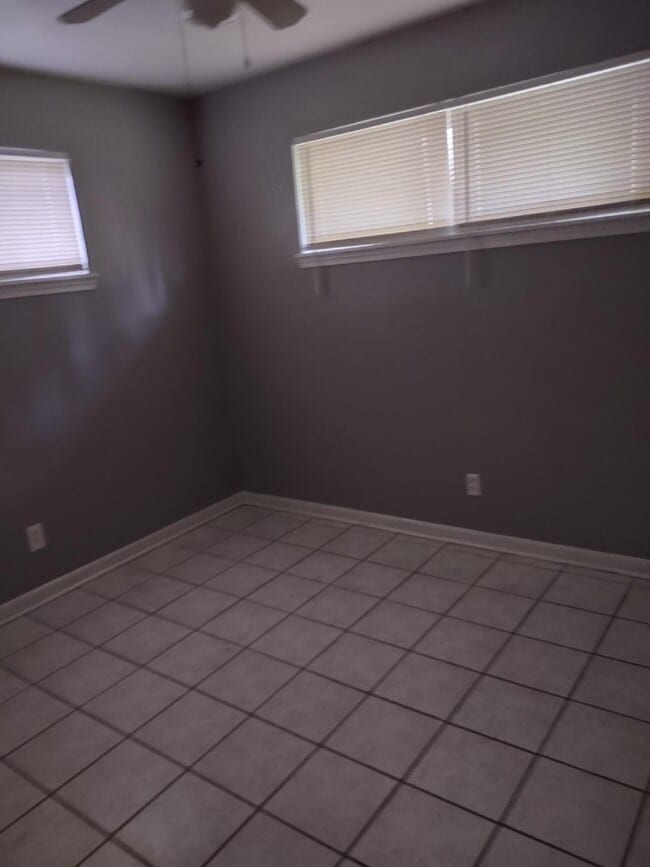 Dormitorio - 804 Lyndell Ct