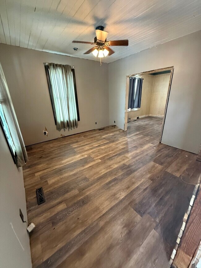 Foto del edificio - 2254 Lee Ave